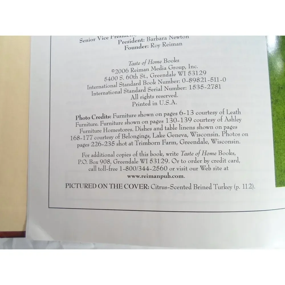Taste of Home VTG Holiday & Celebrations Cookbook 2006 Grannychic ComfortClassic
